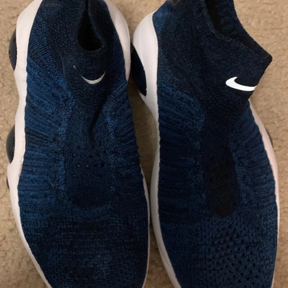 Nike air sneakers